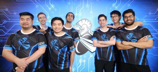 PUBG新载具联名预告轿车与吉普组合即将上线